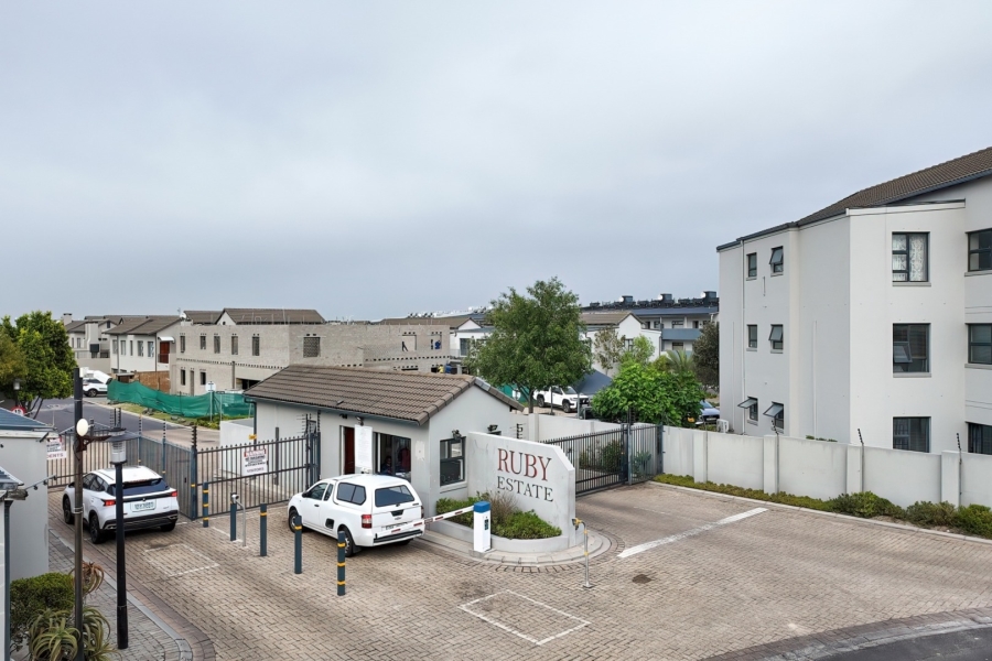 2 Bedroom Property for Sale in Burgundy Estate Western Cape